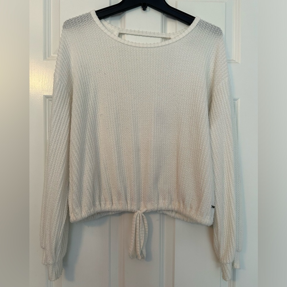 Hollister Woman’s Ivory Long Sleeve Knit Top size Small